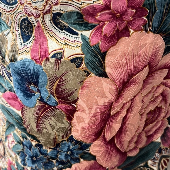 Victoria’s Secret Gold Label Slip - Picture 5 of 6